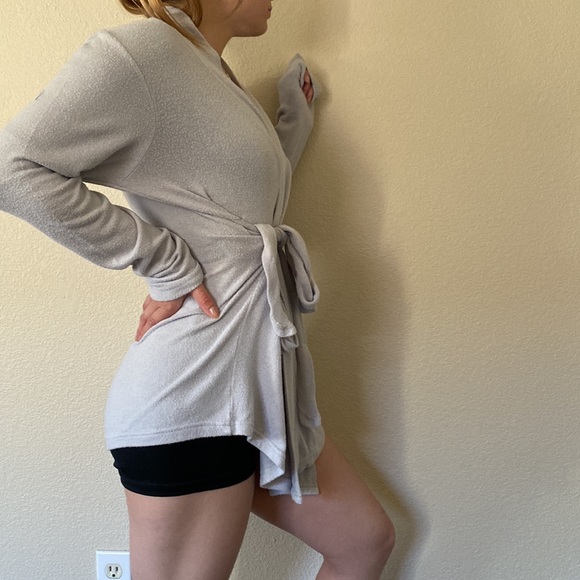 Zobha Grey Cardigan - Picture 6 of 7